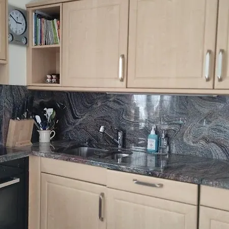 Apartment Chic With Access To Shared Pool And *